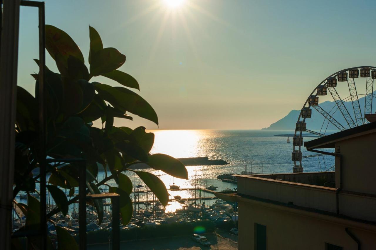 Mareluna Penthouse - Luxury Rooftop Salerno Exterior foto